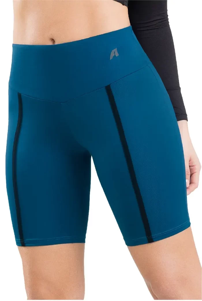 Ciclista Con Un Fajón Ancho  7218