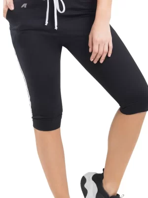 Capri Con Una Silueta Semi Ajustada 2887