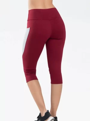 Capri Con Una Silueta Ajustada 6263