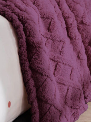 Cobija Decorativa Prensada